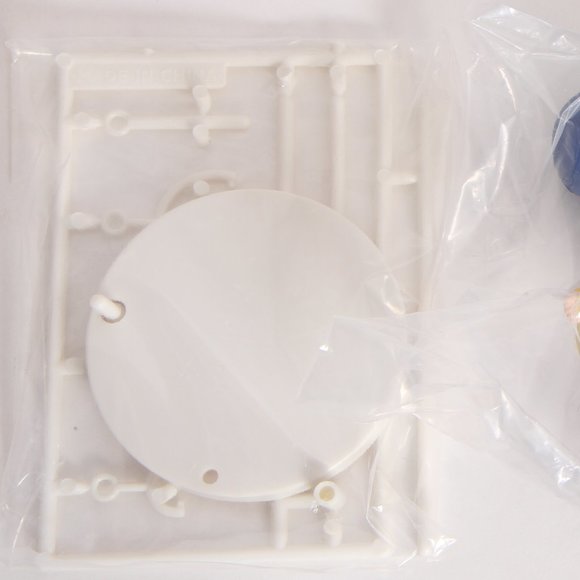 Macross Highly-Sought After Collectible of Lynn Minmay - Picture 3 of 3